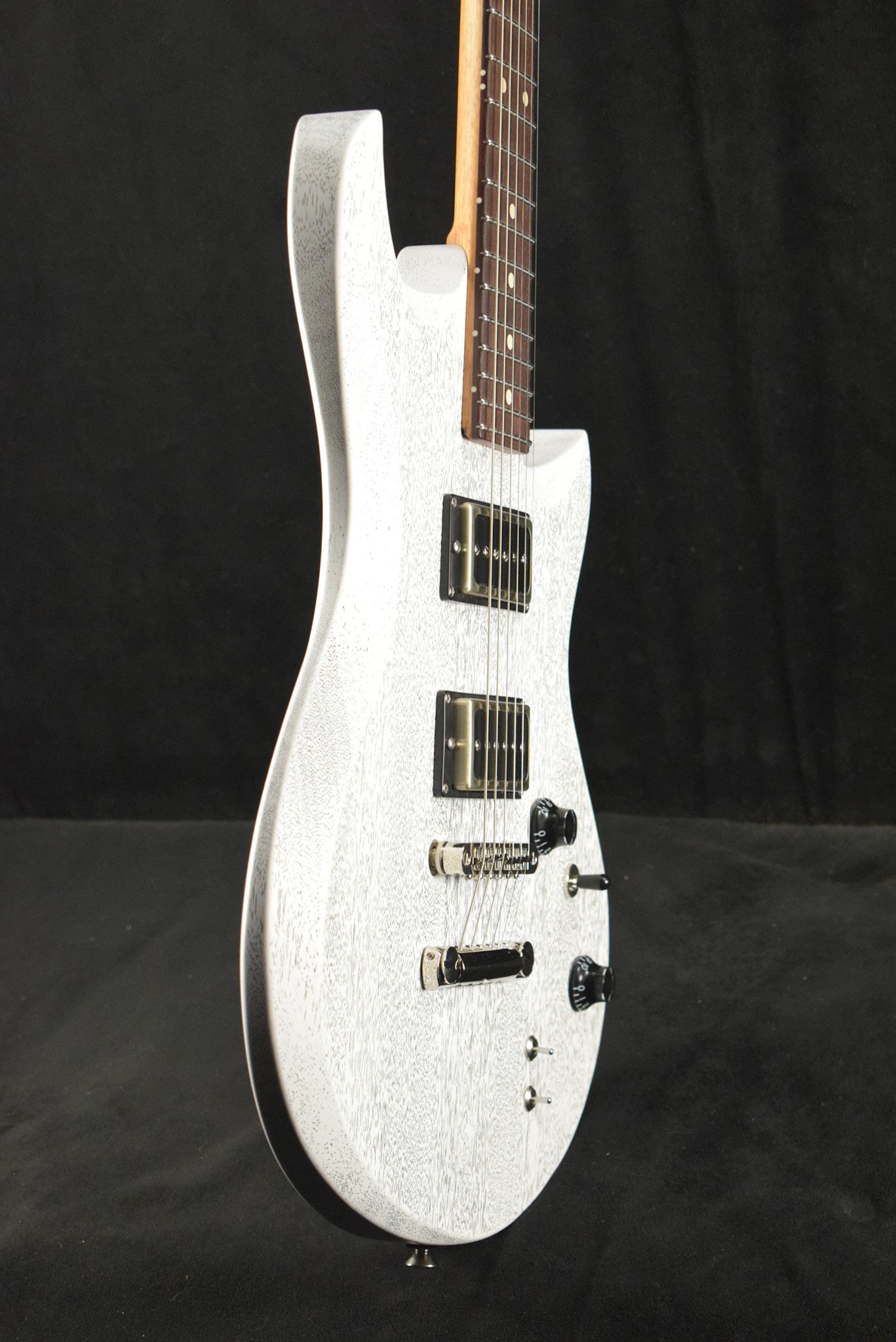 Tom Anderson Wolfhound Satin Organic Grain White with Black