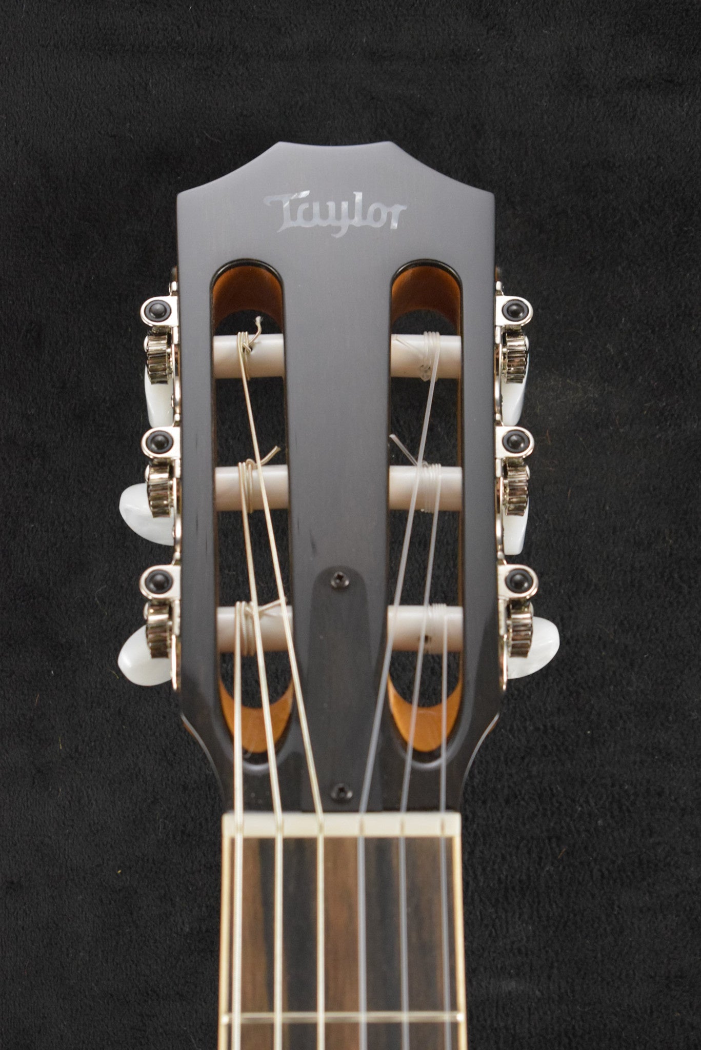 Taylor 814ce-N Nylon-String