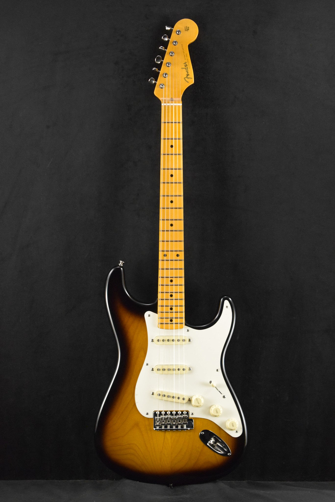 Fender Eric Johnson Stratocaster 2-Color Sunburst Maple Fingerboard