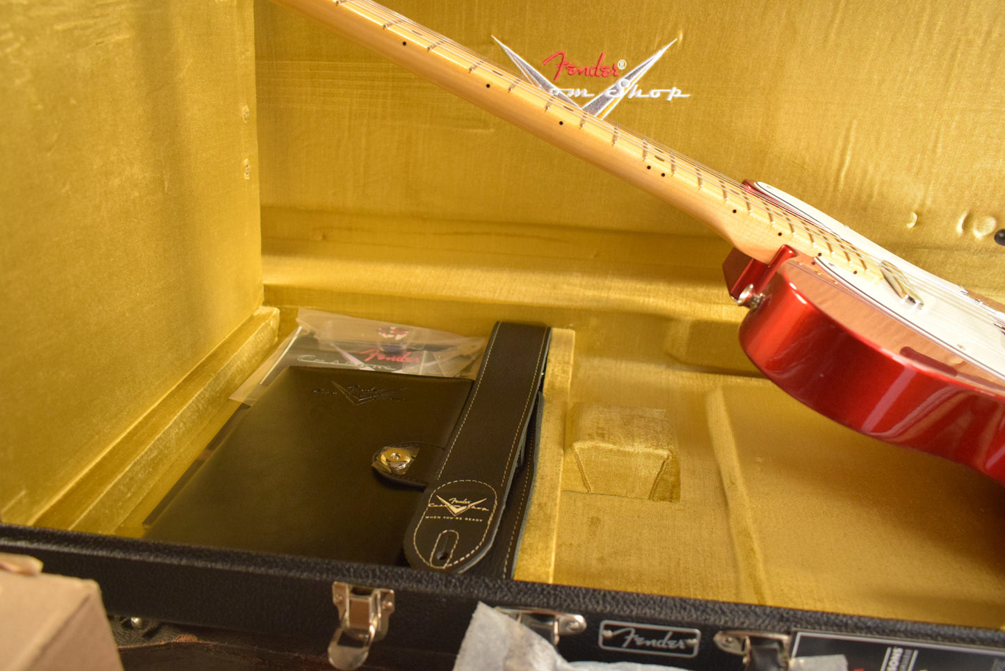 Fender 1967 Telecaster Bigsby DLX Closet Classic Candy Apple Red Maple Fingerboard