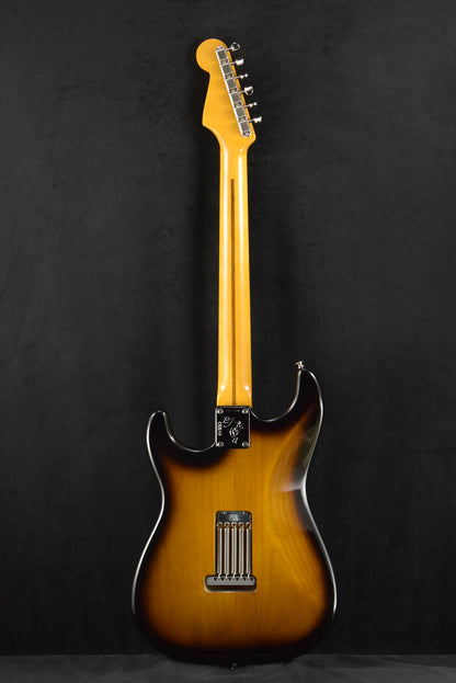 Fender Eric Johnson Stratocaster 2-Color Sunburst Maple Fingerboard