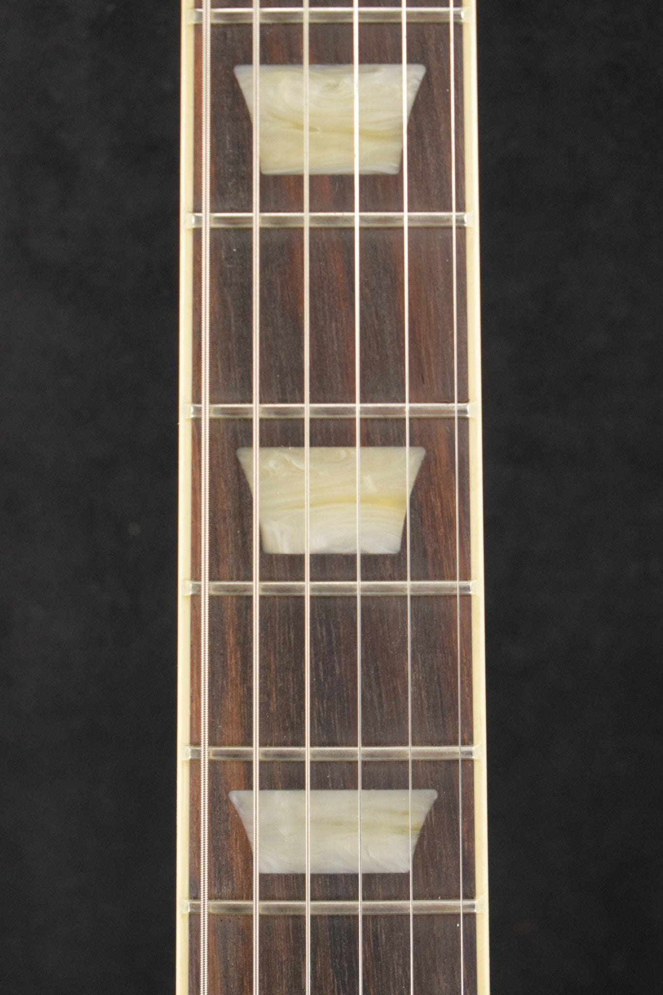 Gibson Modern SG Standard TV Yellow