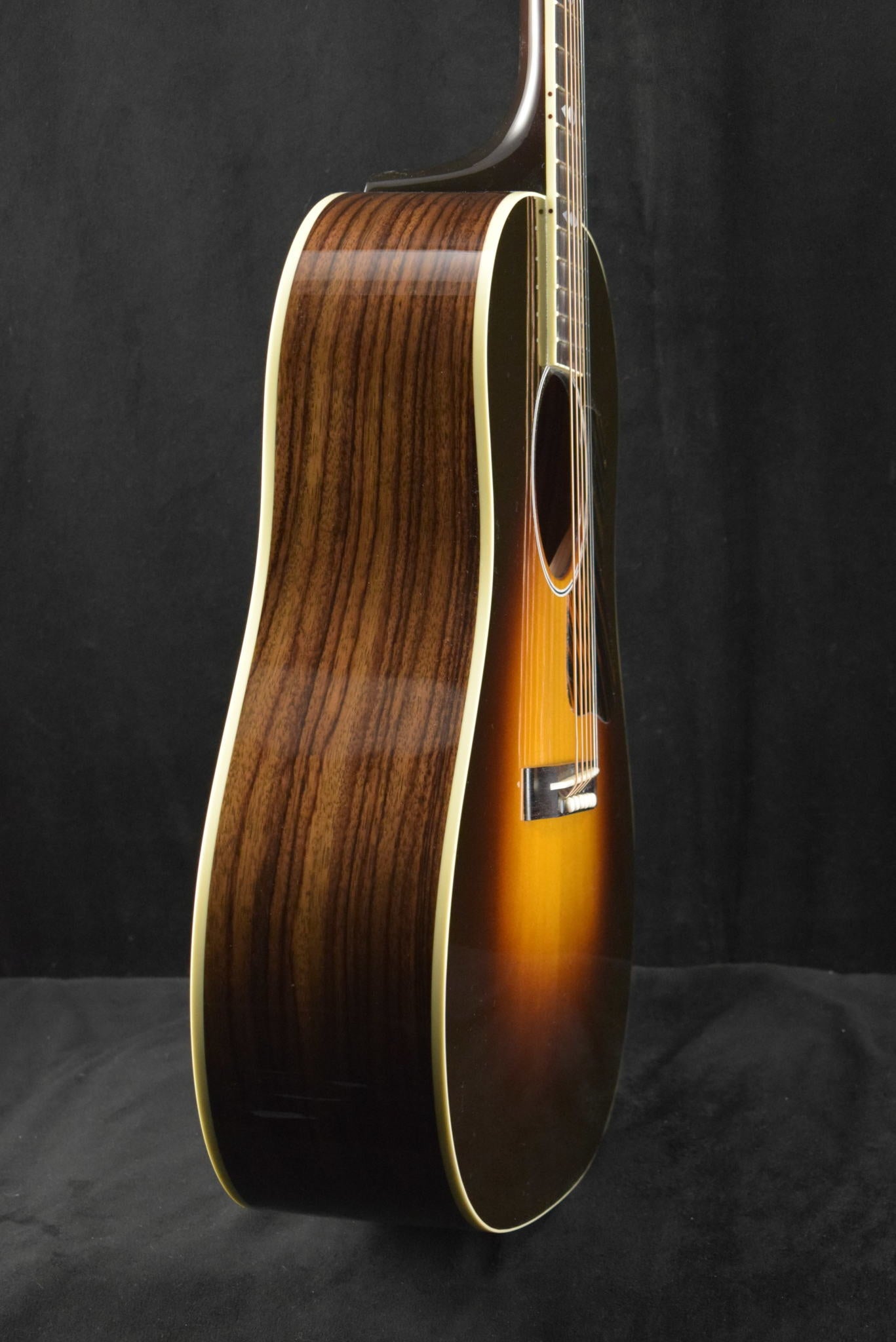 Gibson Custom Shop Advanced Jumbo Adirondack Red Spruce Top Vintage Sunburst Fuller's Exclusive