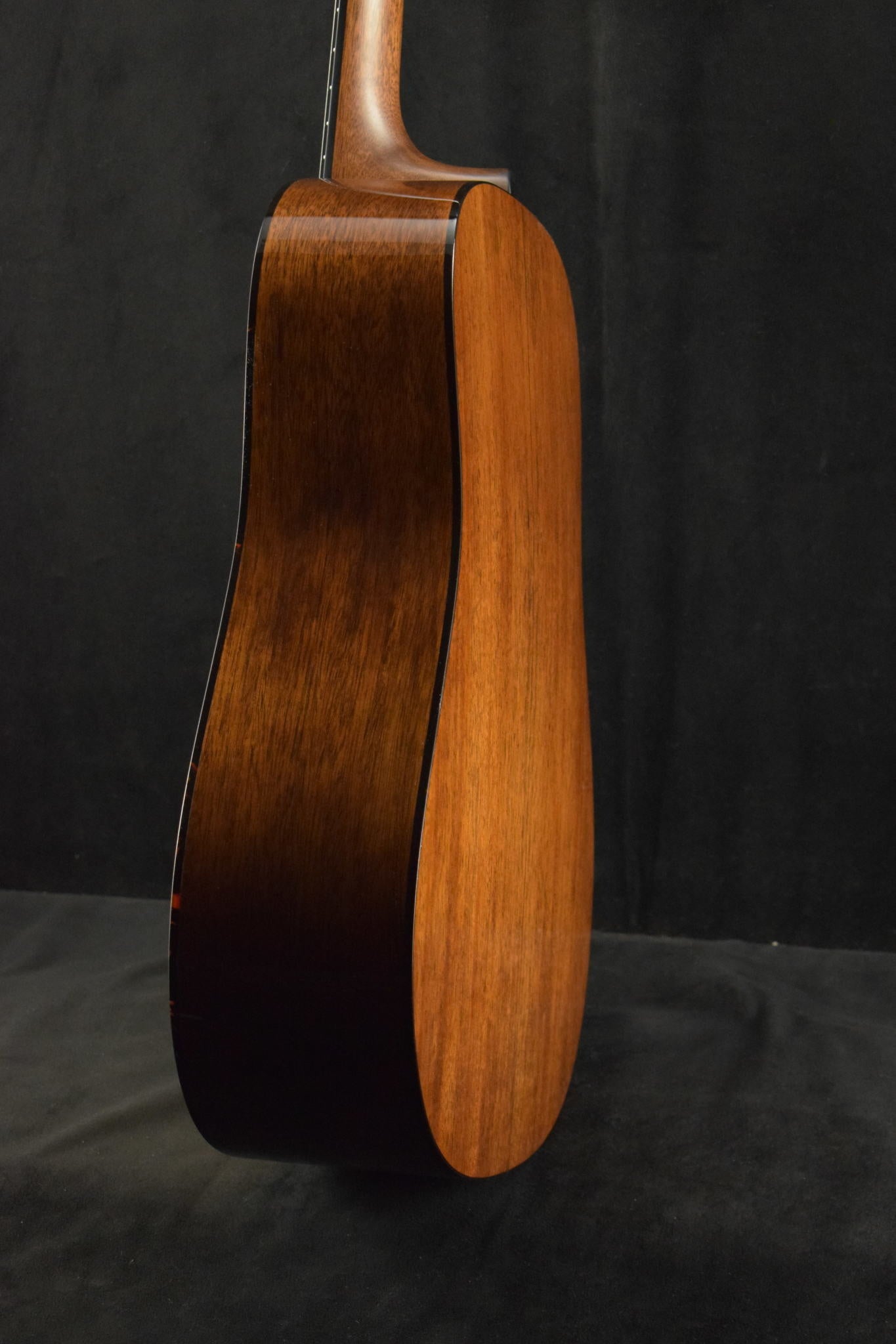 Martin Custom Shop Dreadnought Mahogany Adirondack Spruce VTS Natural