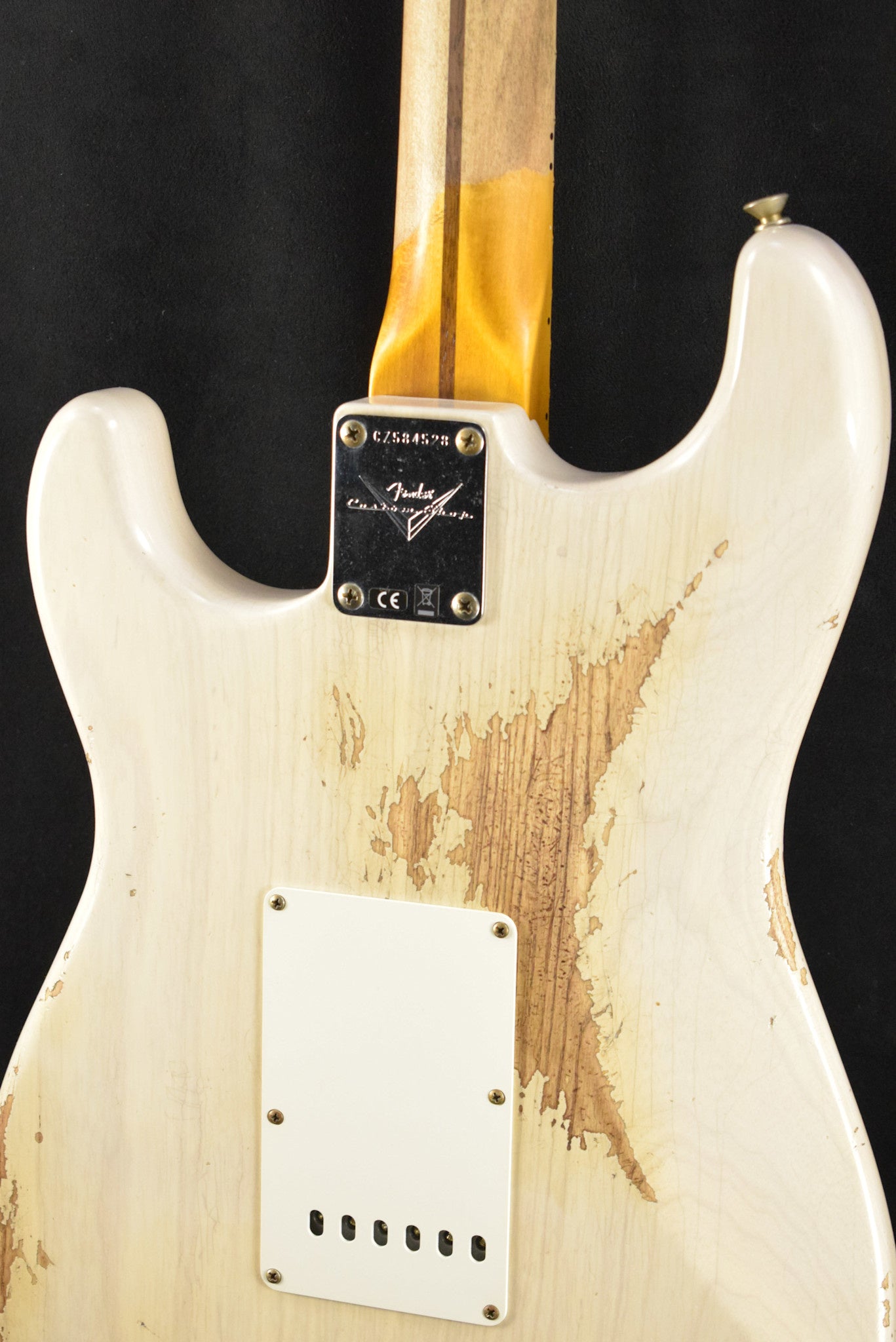 Fender 1957 Stratocaster Heavy Relic Aged White Blonde 1-Piece Rift Sawn Maple Neck Fingerboard