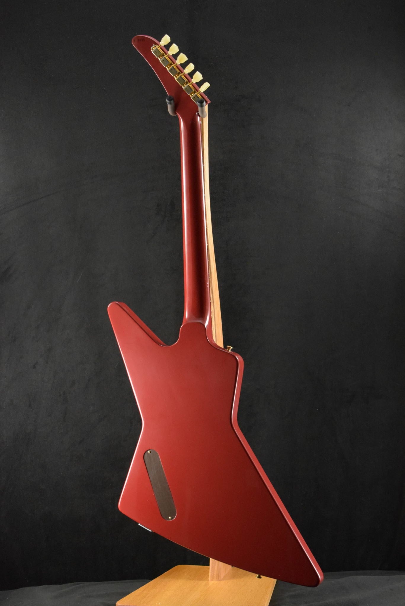 Gibson Custom Shop 1958 Korina Explorer VOS Cardinal Red Gold Hardware