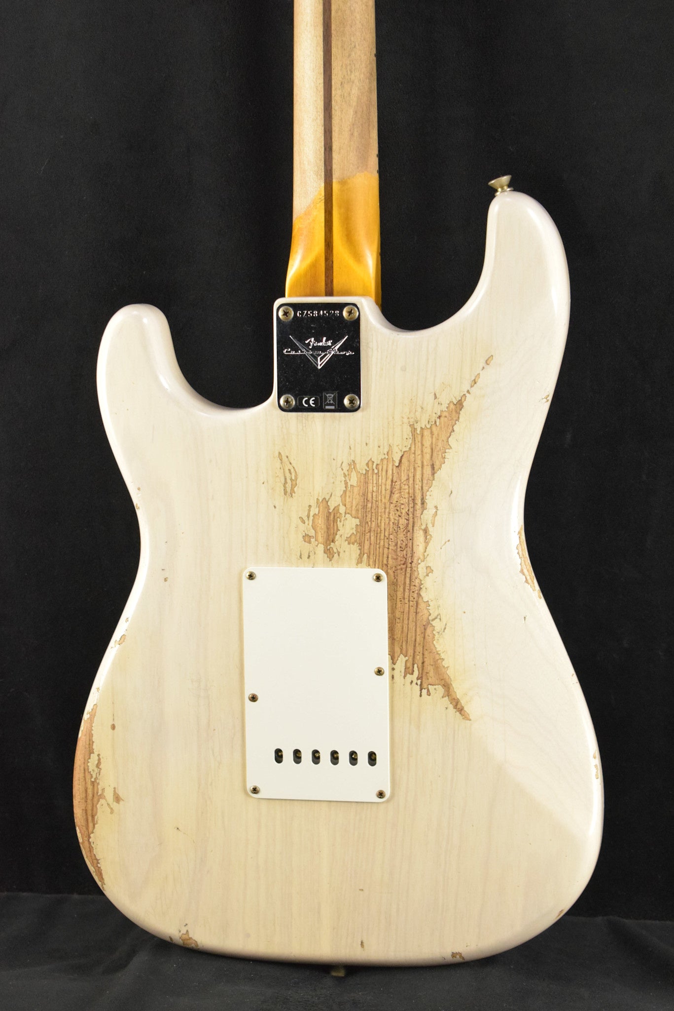 Fender 1957 Stratocaster Heavy Relic Aged White Blonde 1-Piece Rift Sawn Maple Neck Fingerboard