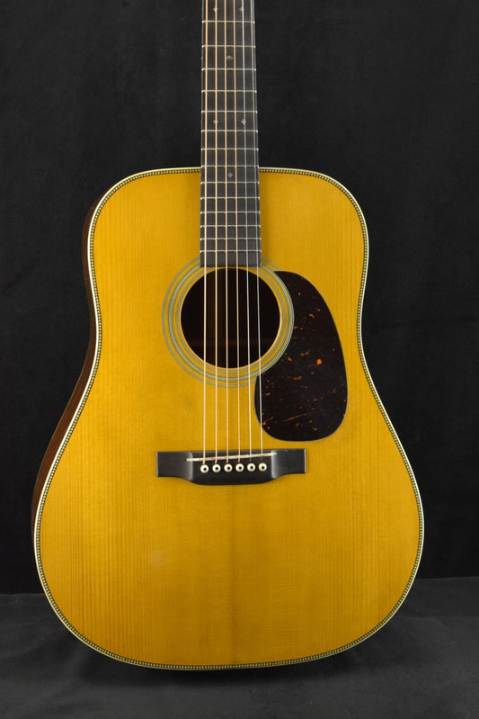 Martin D-28 Authentic 1937 VTS Aged Natural