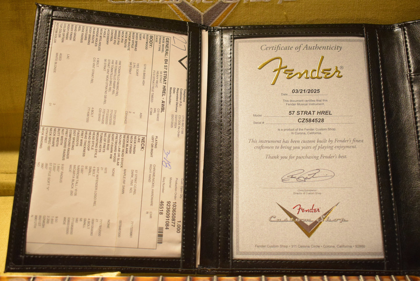 Fender 1957 Stratocaster Heavy Relic Aged White Blonde 1-Piece Rift Sawn Maple Neck Fingerboard