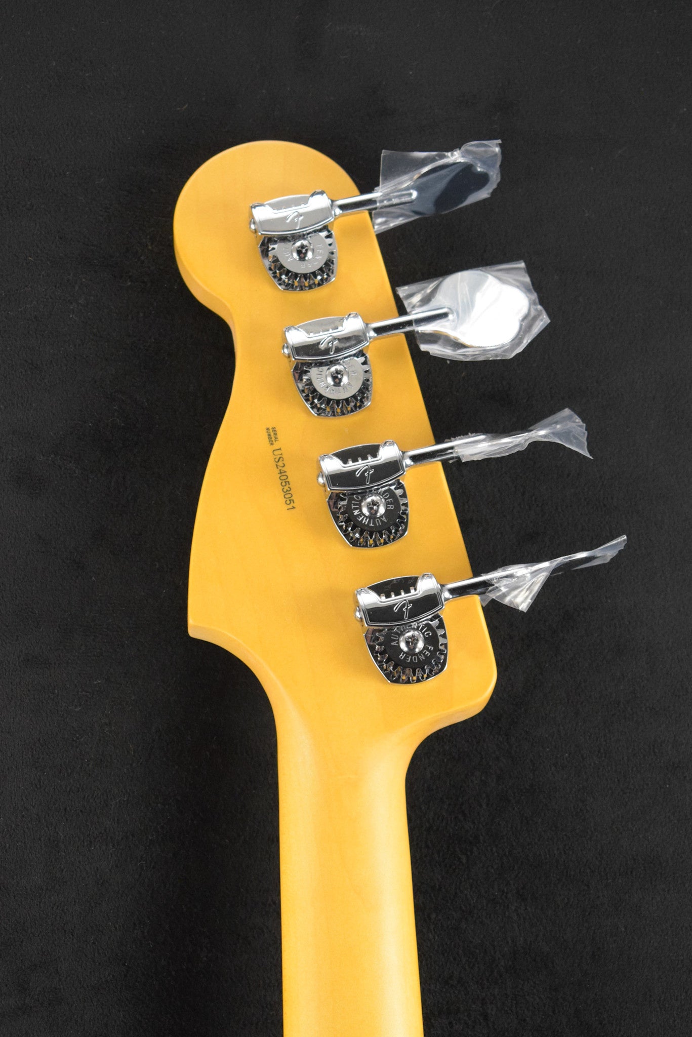 Fender American Professional II Precision Bass Olympic White Rosewood Fingerboard