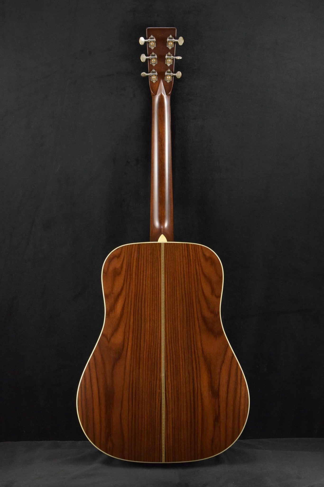 Martin D-28 Authentic 1937 VTS Aged Natural