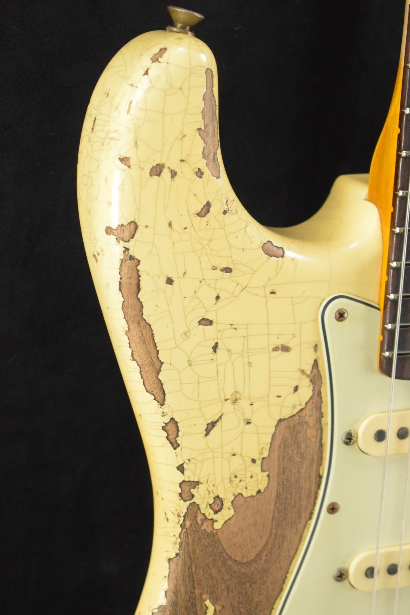 Fender Limited Edition '60 Dual-Mag II Stratocaster Super Heavy Relic - Aged Vintage White