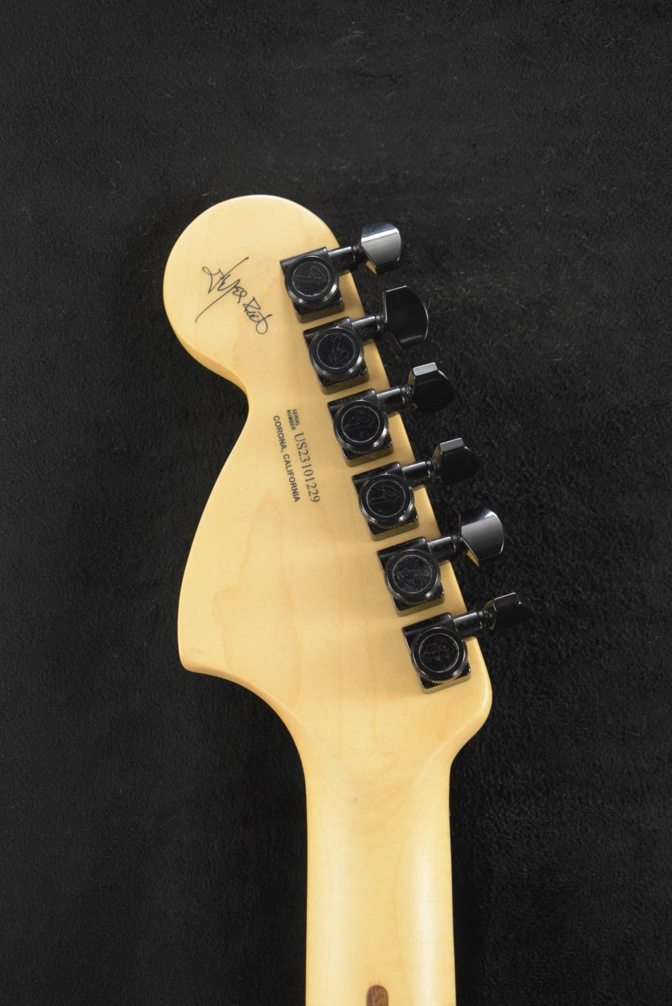 Fender Jim Root Stratocaster Flat Black Ebony Fingerboard