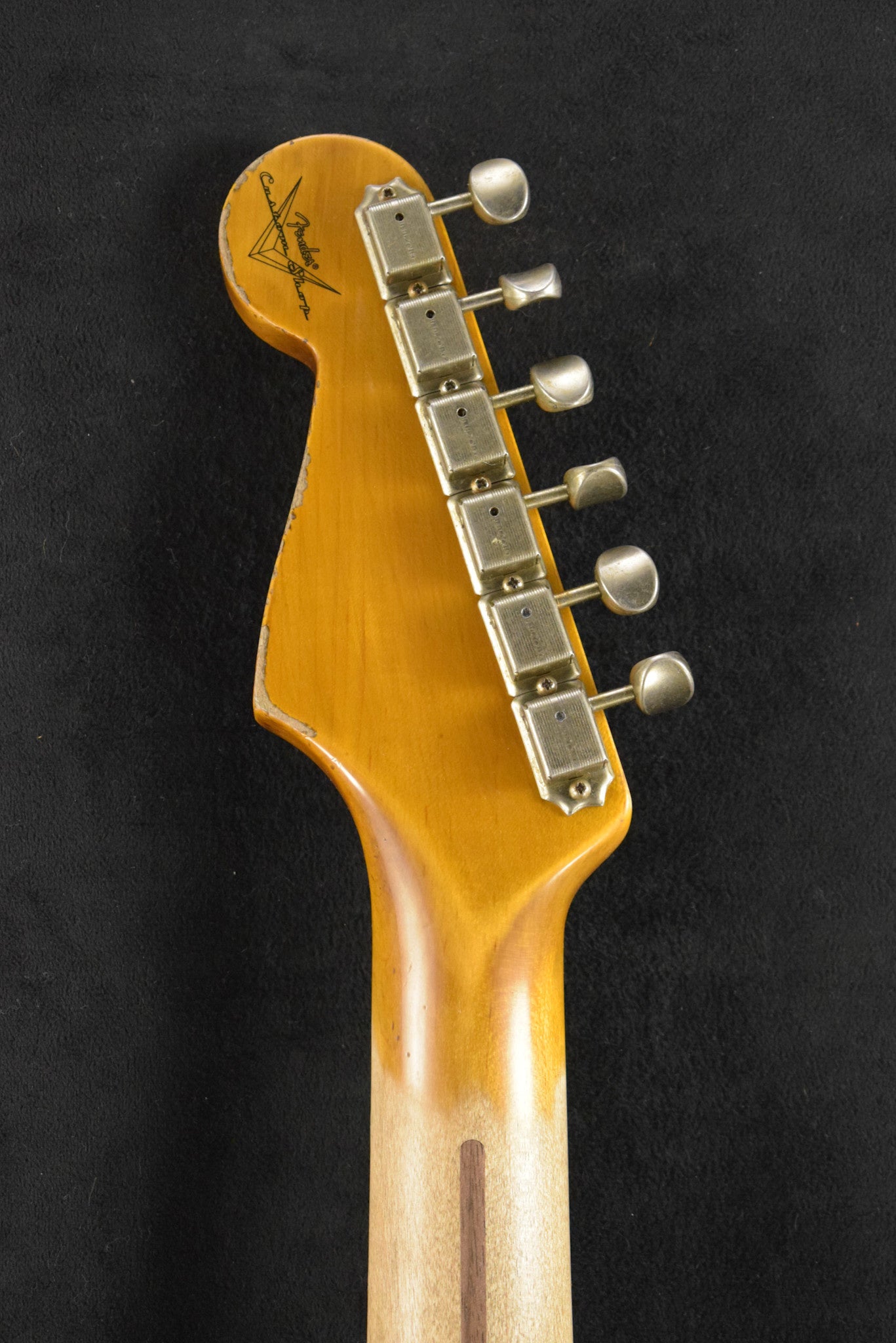 Fender 1957 Stratocaster Heavy Relic Aged 2-Color Sunburst 1-Piece Rift Sawn Maple Neck Fingerboard