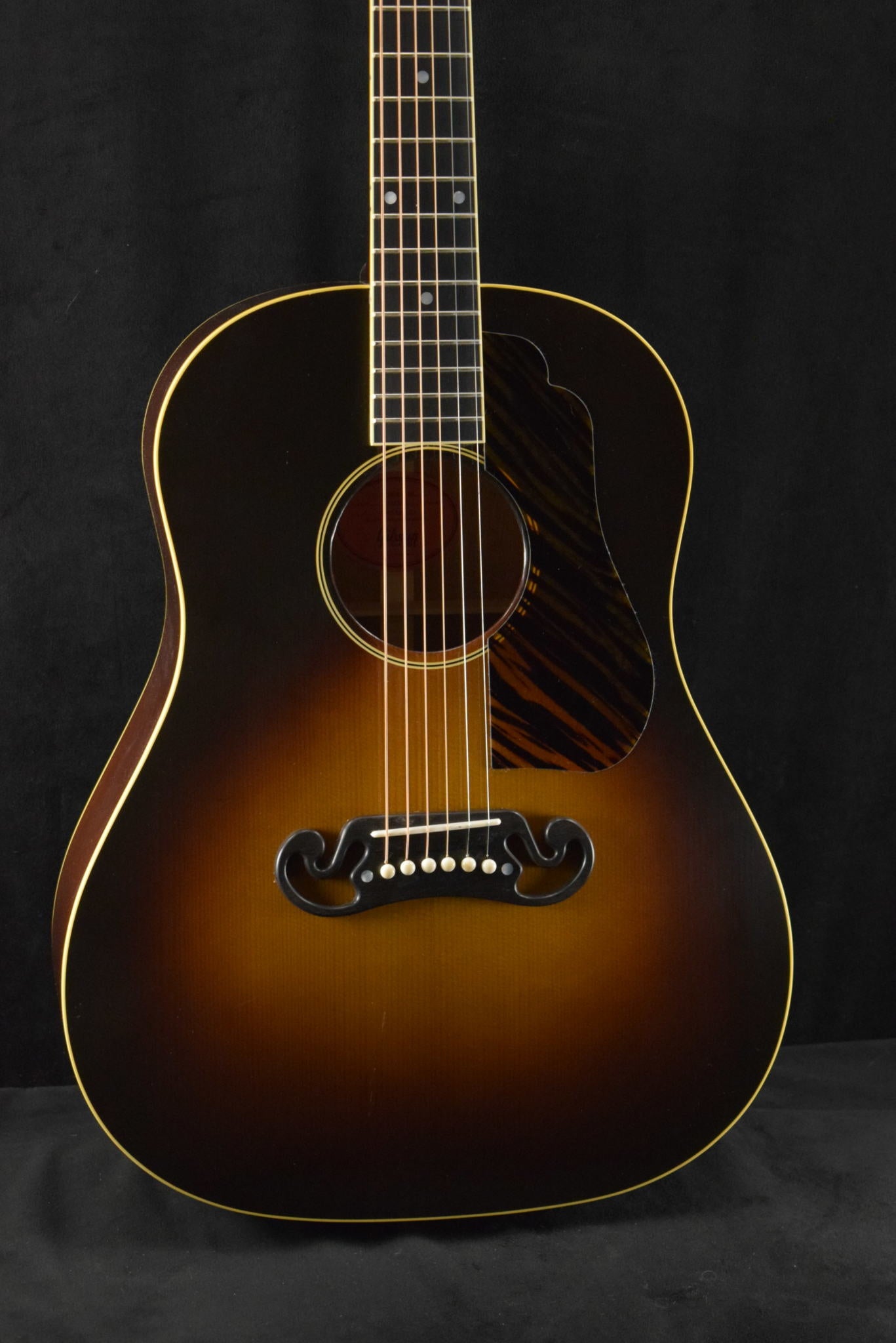 Gibson Custom Shop 1939 J-55 Faded Vintage Sunburst