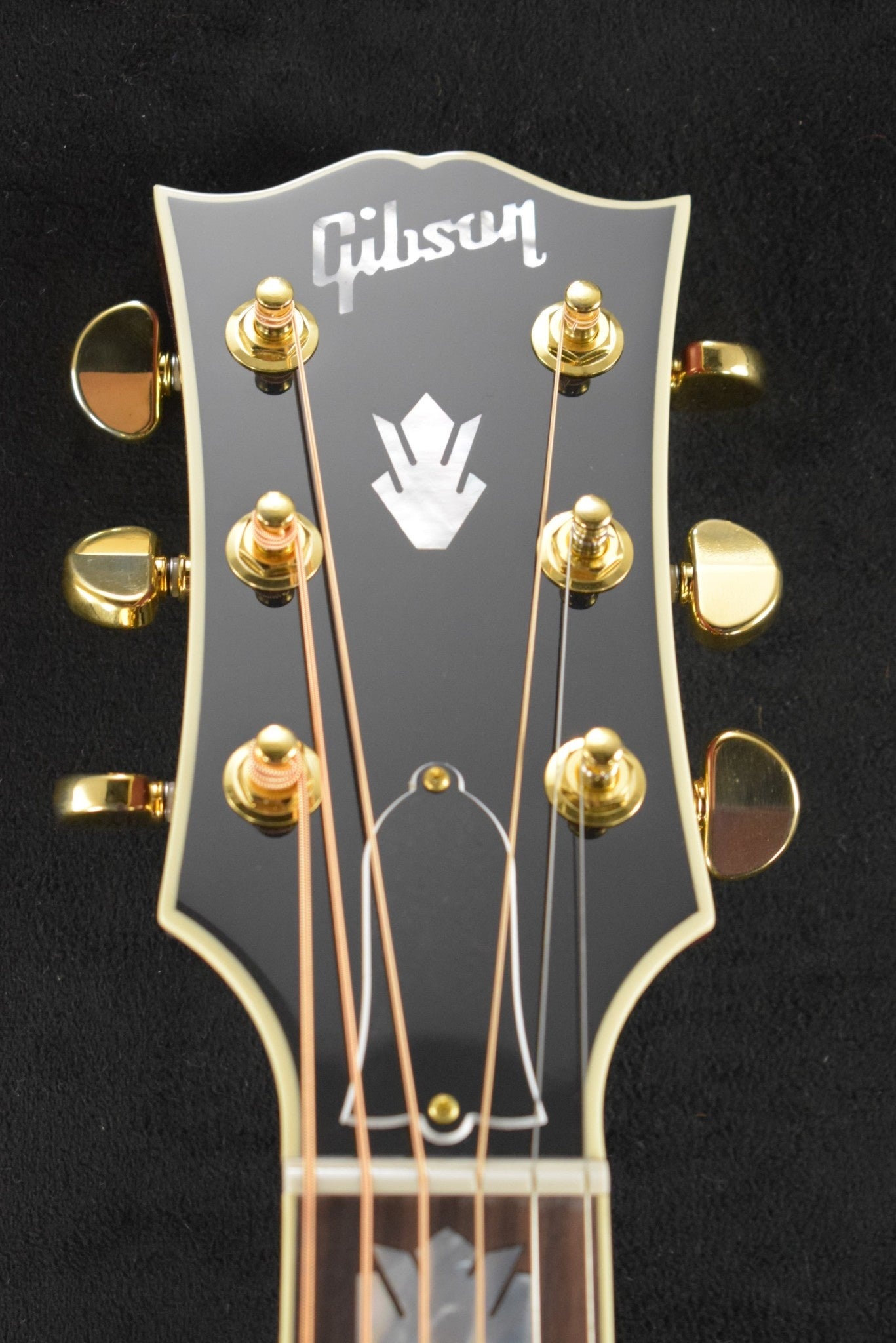 Gibson SJ-200 Standard Wine Red