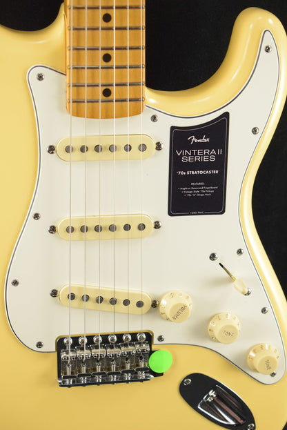 Fender Vintera II '70s Stratocaster Vintage White Maple Fingerboard