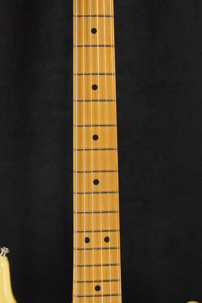 Fender Vintera II '70s Stratocaster Vintage White Maple Fingerboard