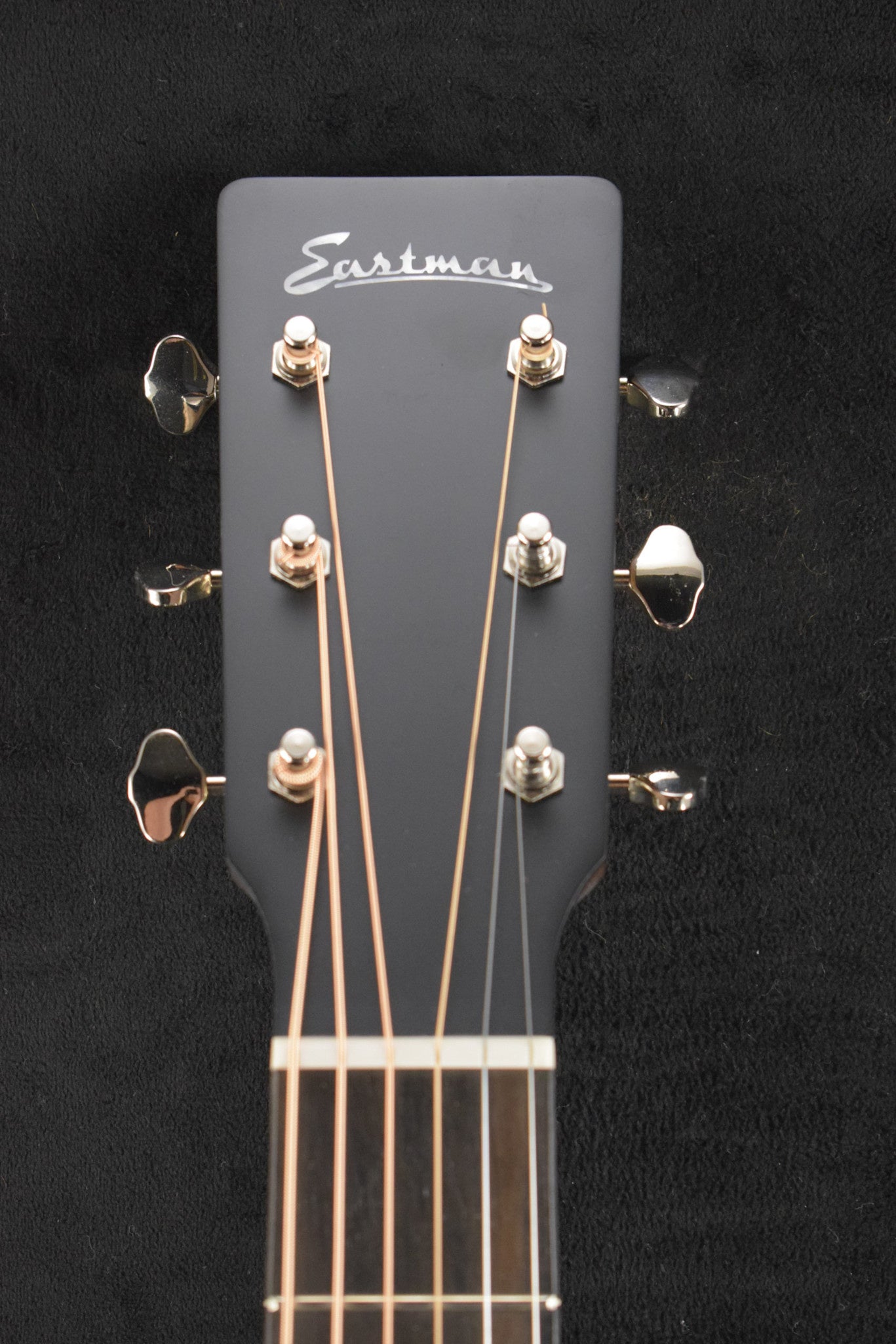 Eastman E3DE Acoustic Electric Dreadnought Natural Truetone Satin