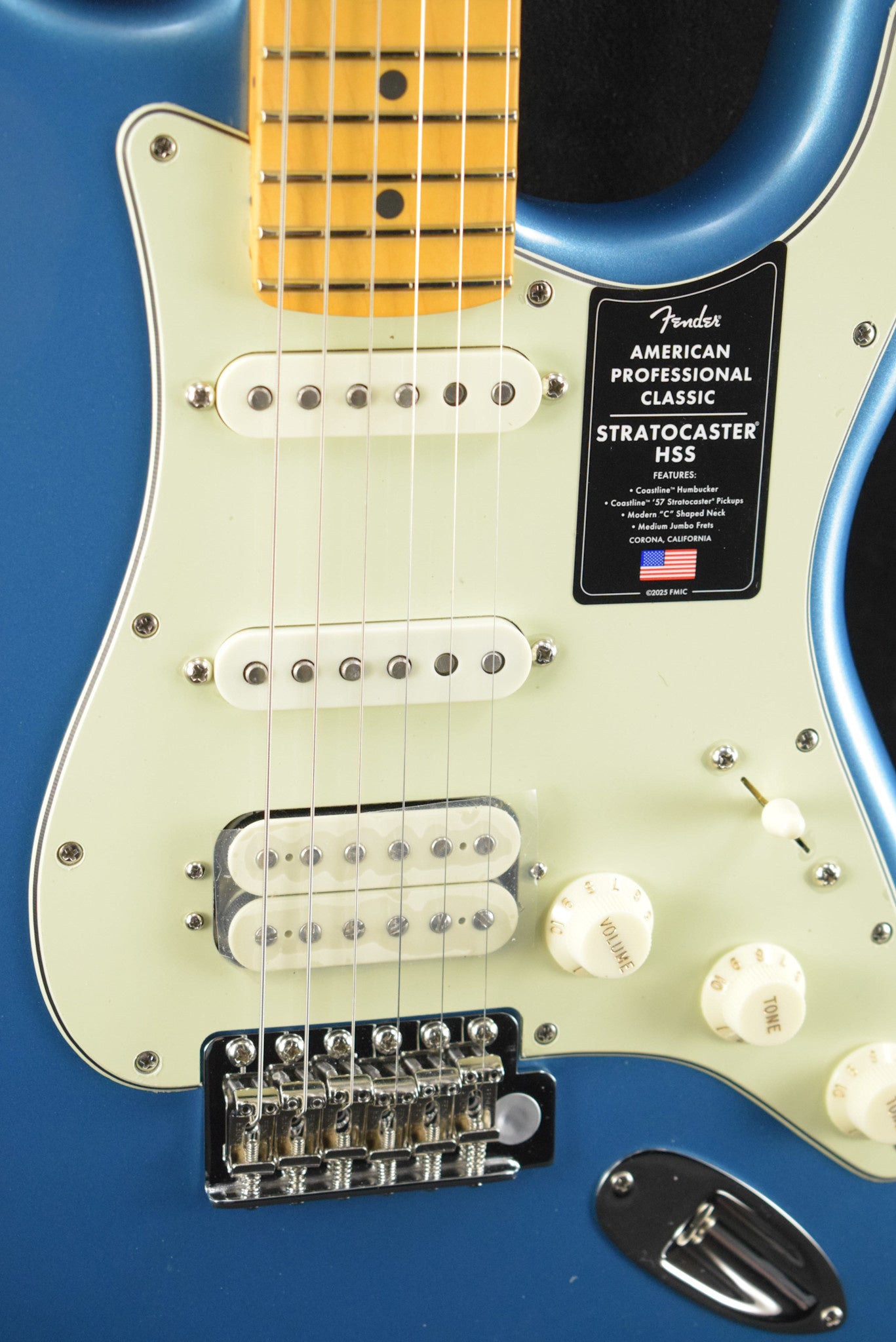 Fender American Professional Classic Stratocaster HSS Faded Lake Placid Blue Maple Fingerboard
