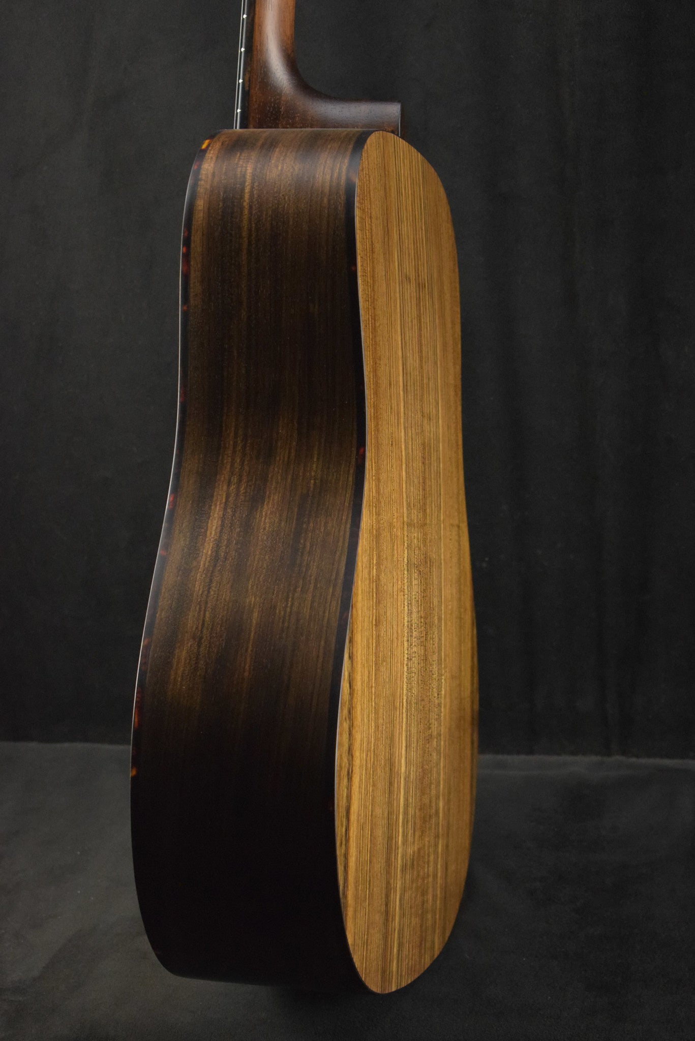 Eastman E3DE Acoustic Electric Dreadnought Natural Truetone Satin