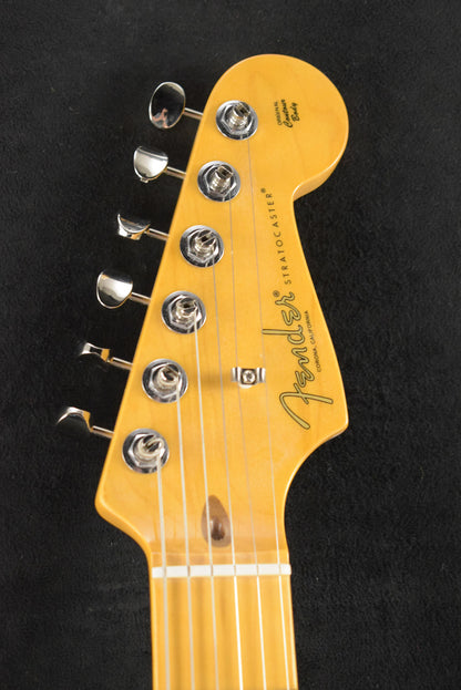 Fender American Professional Classic Stratocaster HSS Faded Lake Placid Blue Maple Fingerboard