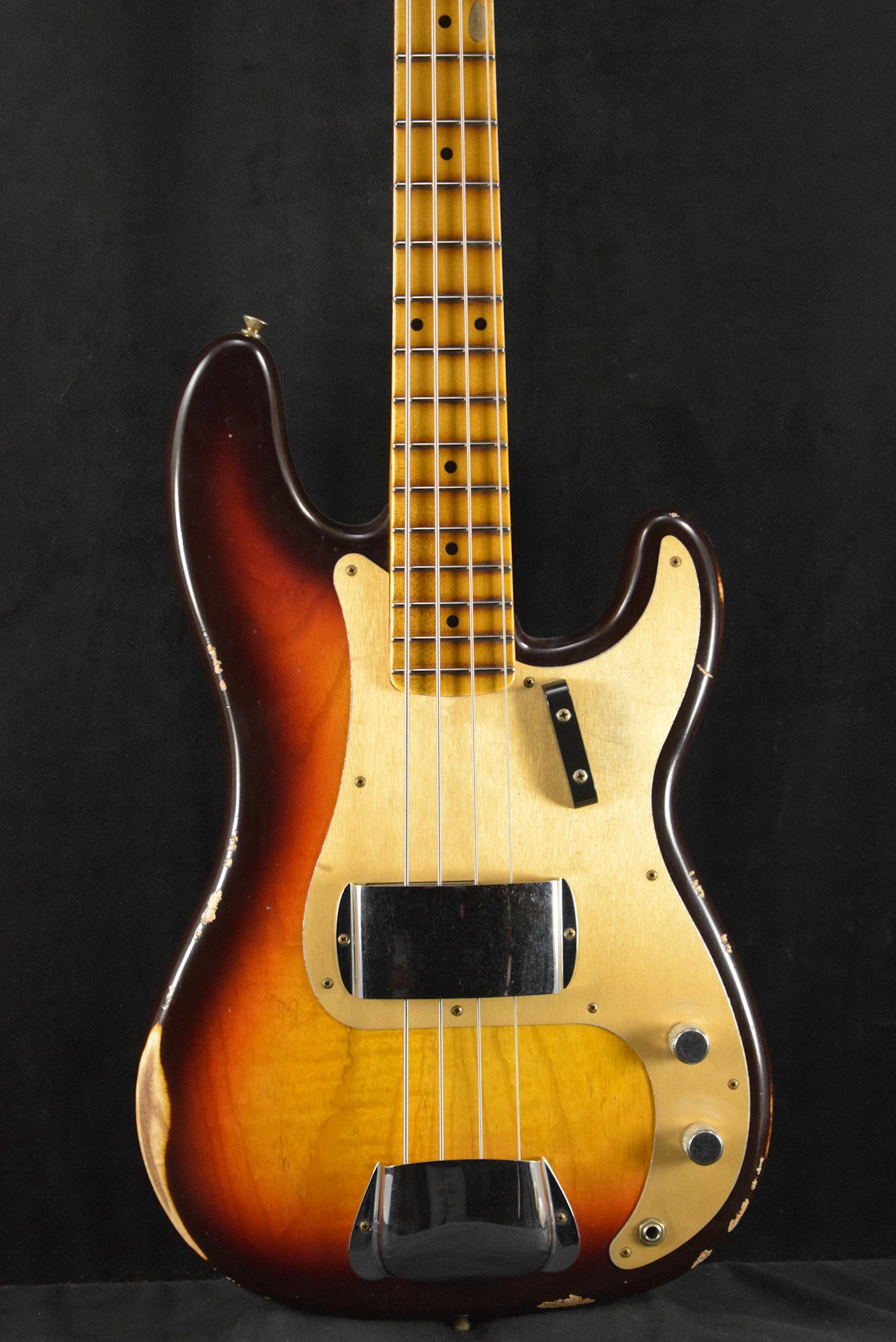 Fender Limited Edition P-Jazz Bass Relic Chocolate 3-Color Sunburst 1-Piece Quartersawn Maple Neck Fingerboard