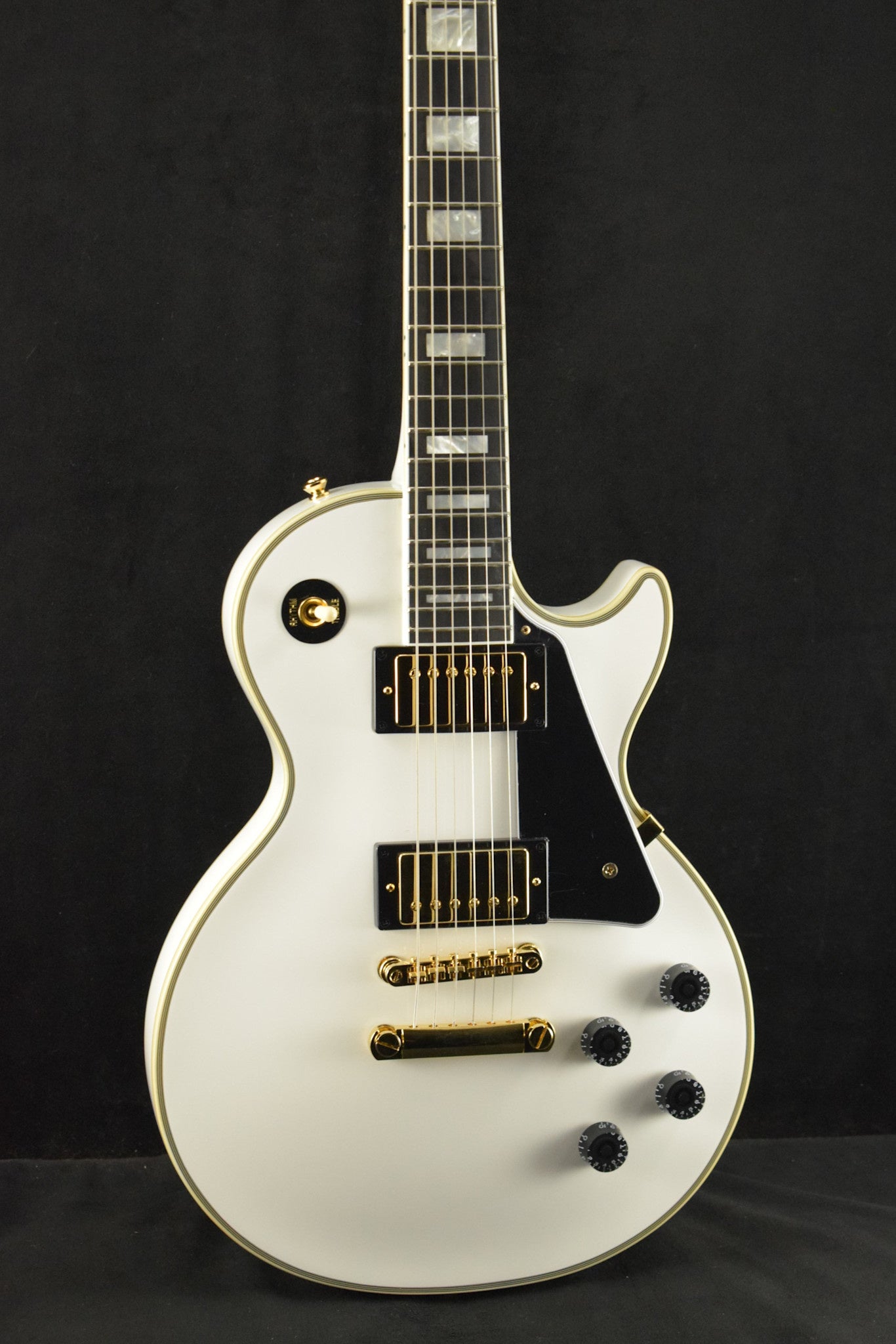Epiphone IGC Les Paul Custom Alpine White w/ Hardshell Case