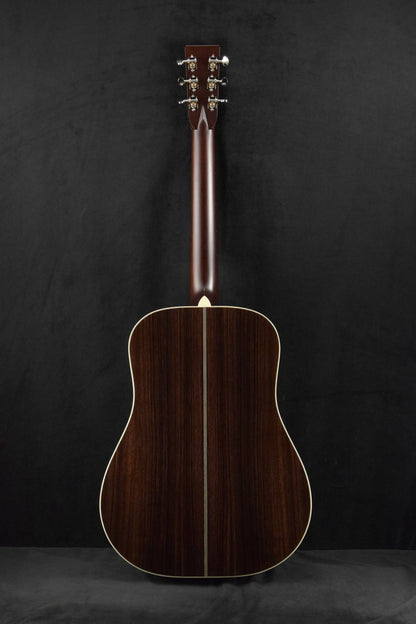 Santa Cruz Brad Paisley Pre War Dreadnought Indian Rosewood/German Bearclaw