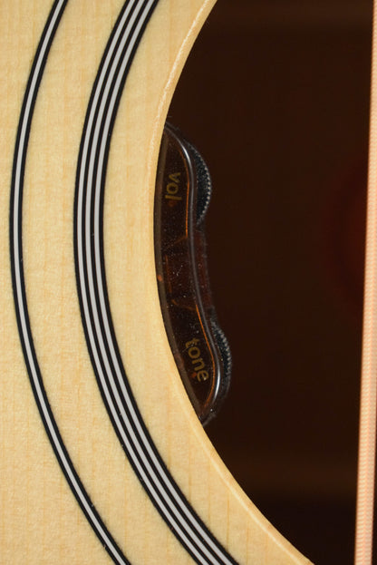 Gibson Hummingbird Faded Antique Natural