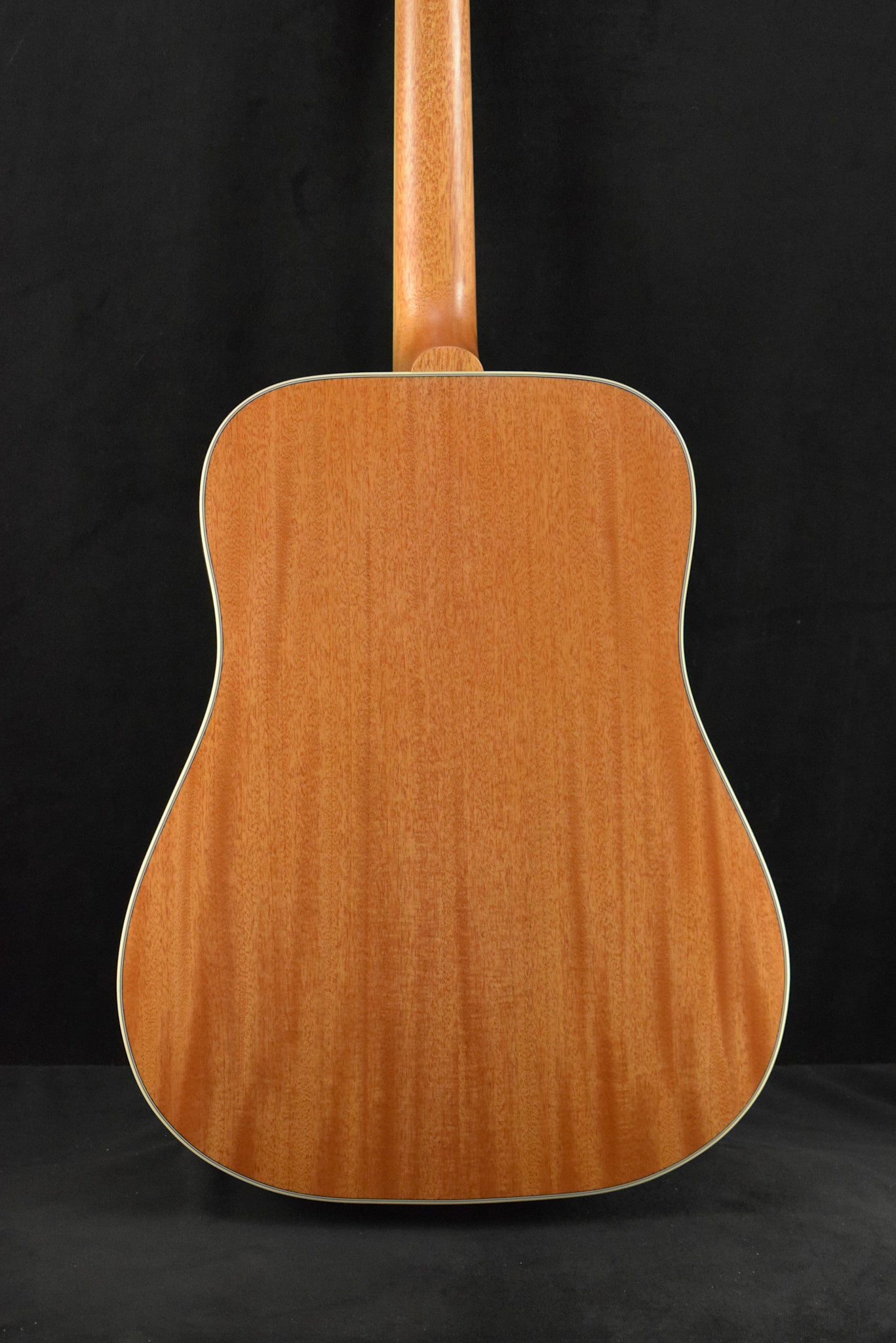 Gibson Hummingbird Faded Antique Natural