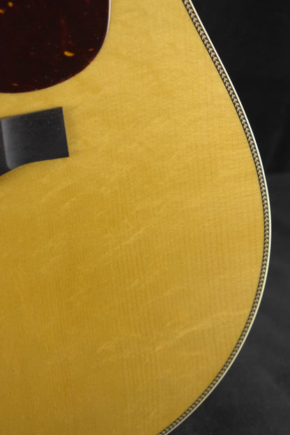 Santa Cruz Brad Paisley Pre War Dreadnought Indian Rosewood/German Bearclaw