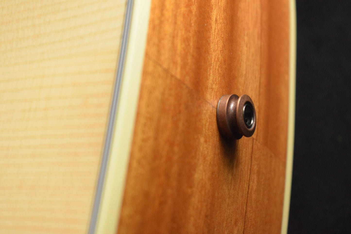 Gibson Hummingbird Faded Antique Natural