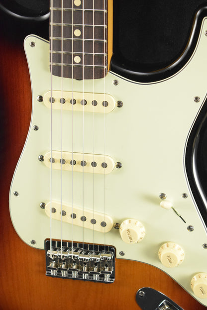 Fender Robert Cray Stratocaster 3-Color Sunburst Rosewood Fingerboard