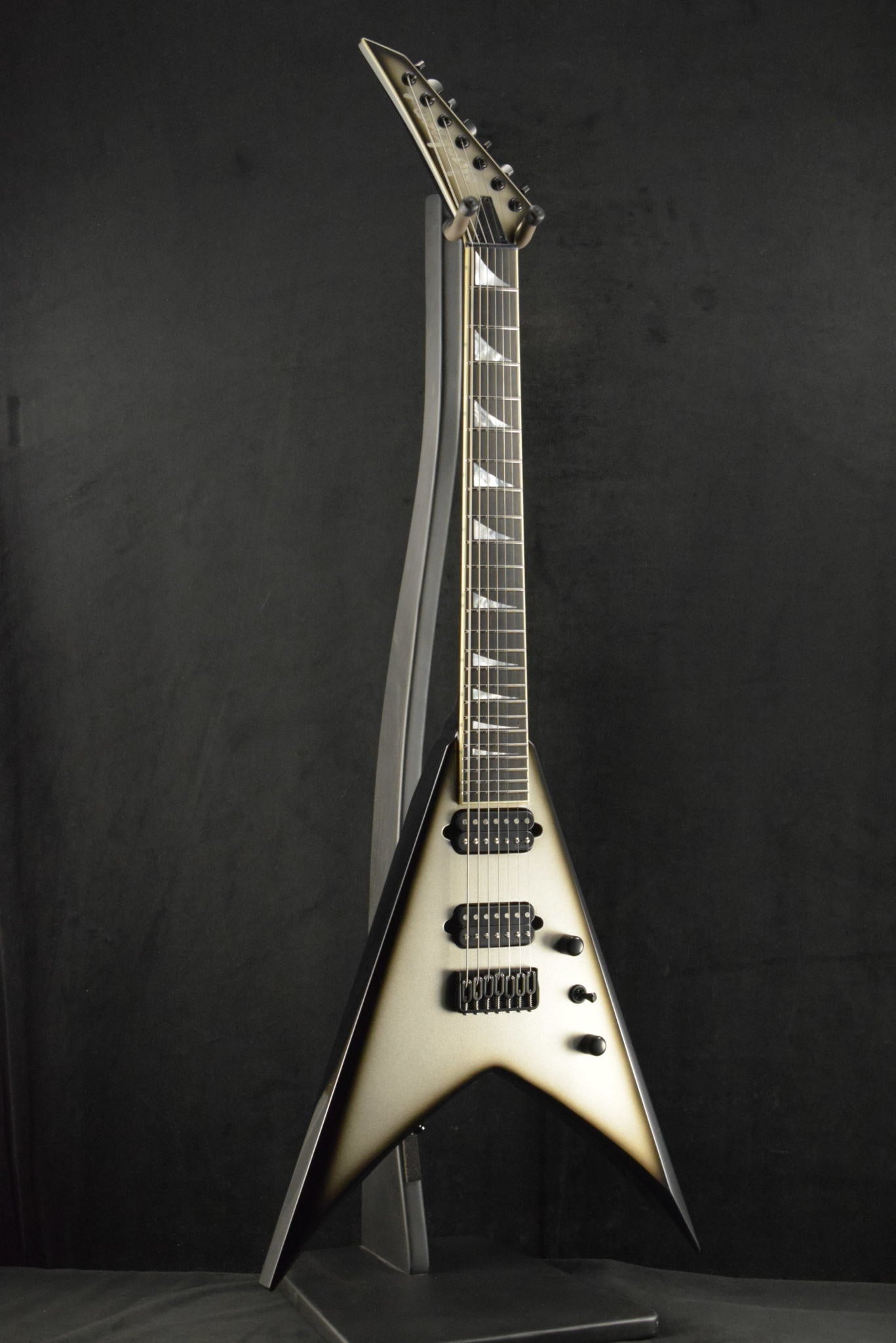 Jackson Custom Shop USA Special Edition King V 7 String Silverburst