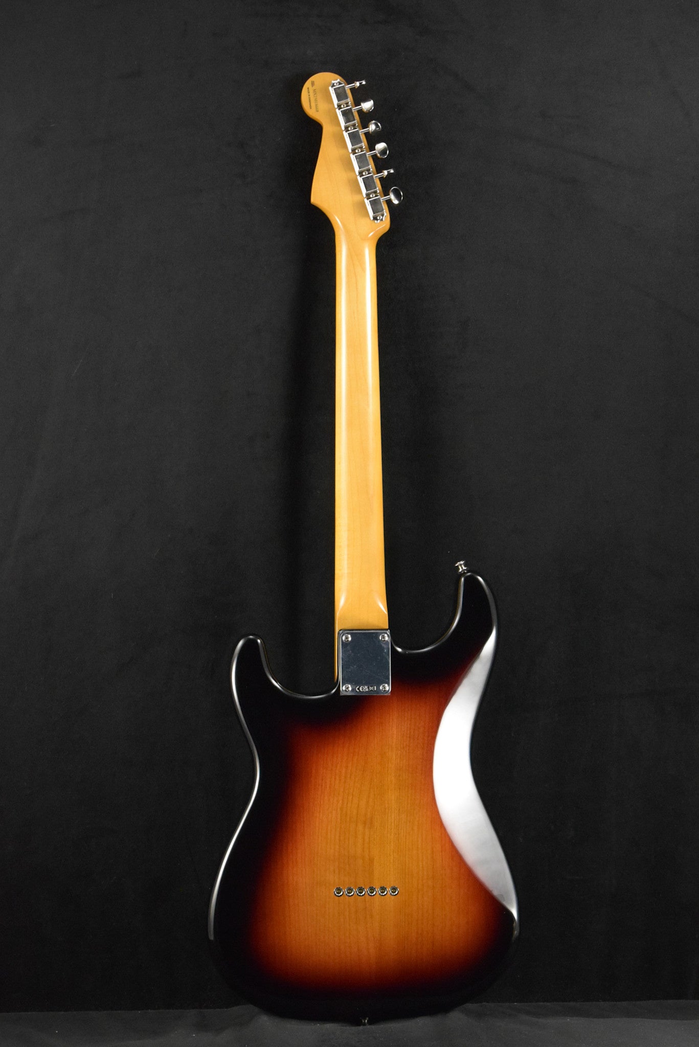 Fender Robert Cray Stratocaster 3-Color Sunburst Rosewood Fingerboard