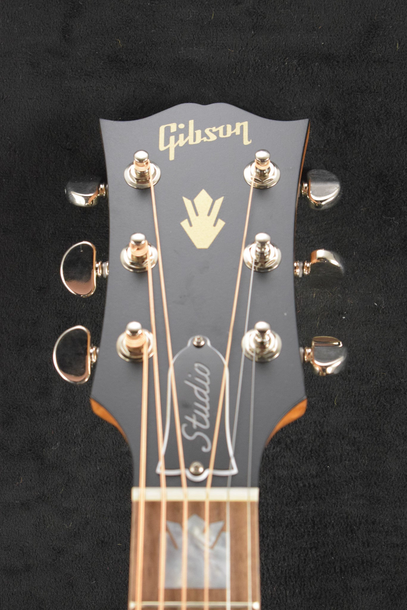 Gibson SJ-200 Studio Walnut Satin Walnut Burst