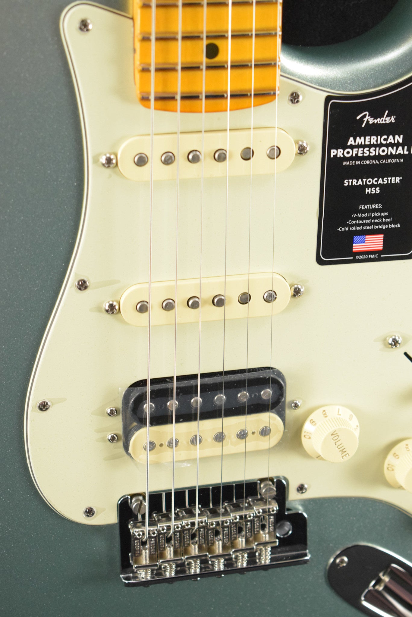 Fender American Professional II Stratocaster HSS Mystic Surf Green Maple Fingerboard