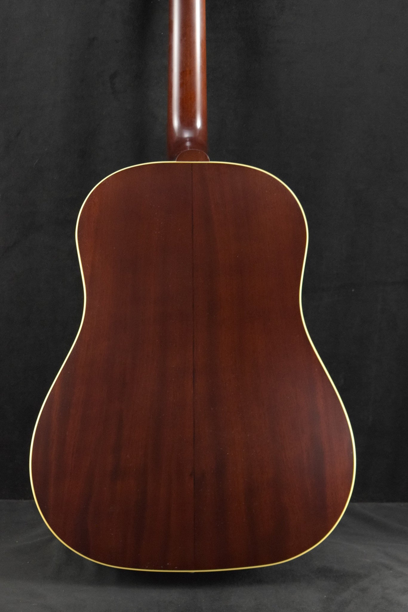 Gibson Custom Shop 1942 Banner J-45 Vintage Sunburst