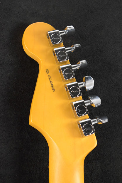 Fender American Professional II Stratocaster HSS Mystic Surf Green Maple Fingerboard