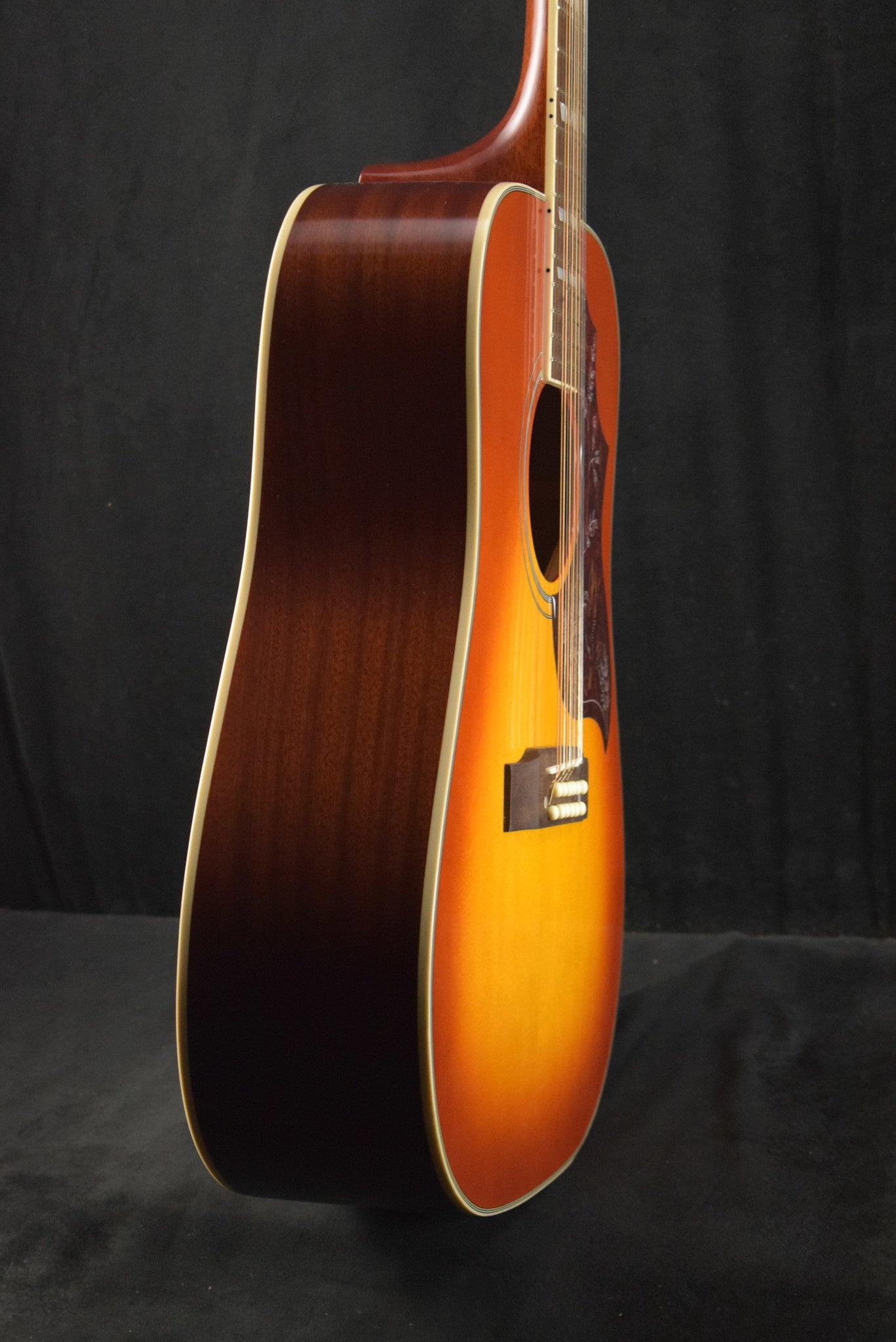 Epiphone Masterbilt Hummingbird 12-String Aged Cherry Sunburst Gloss