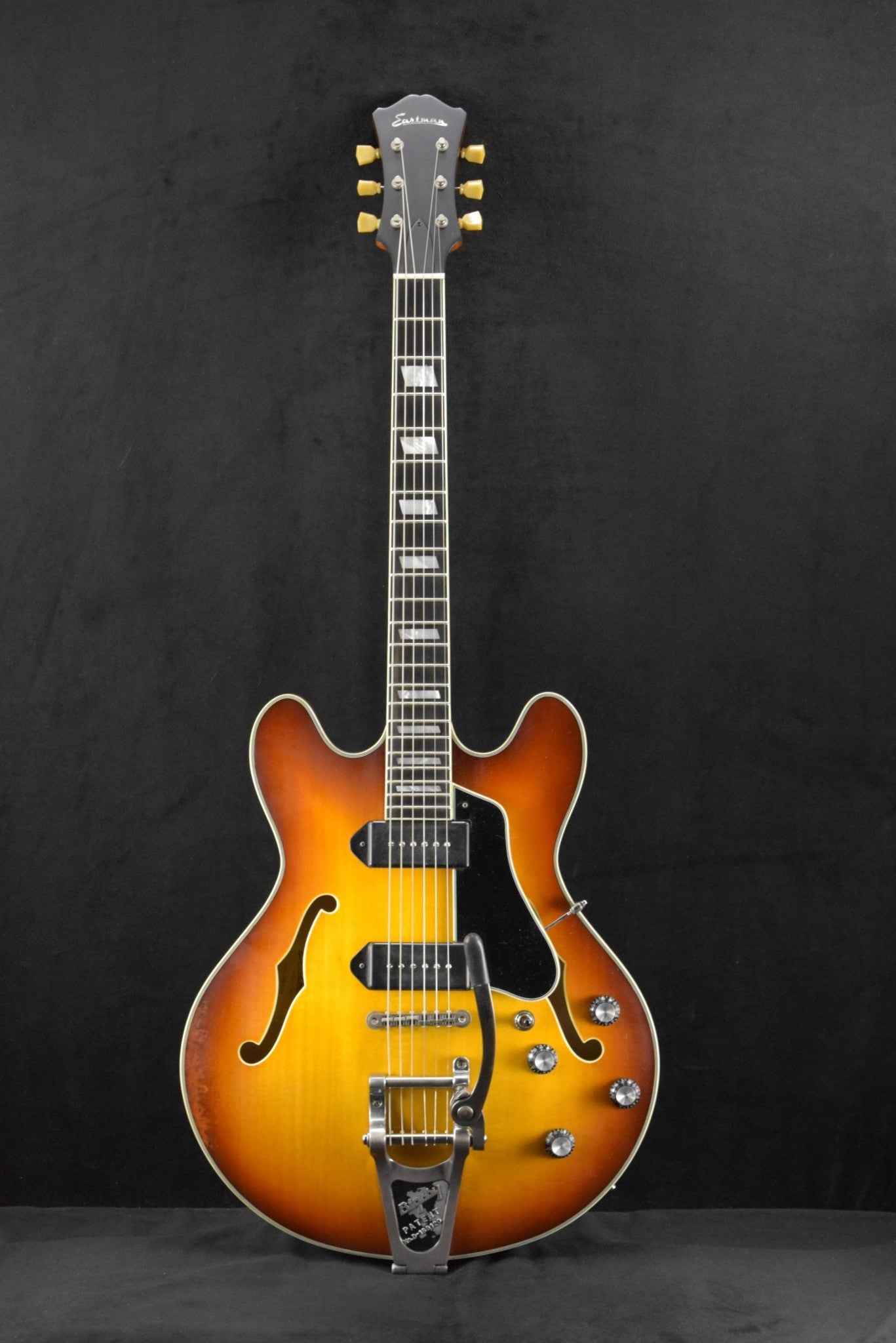 Eastman T64/V-GB Thinline Bigsby Antique Varnish Gold Burst