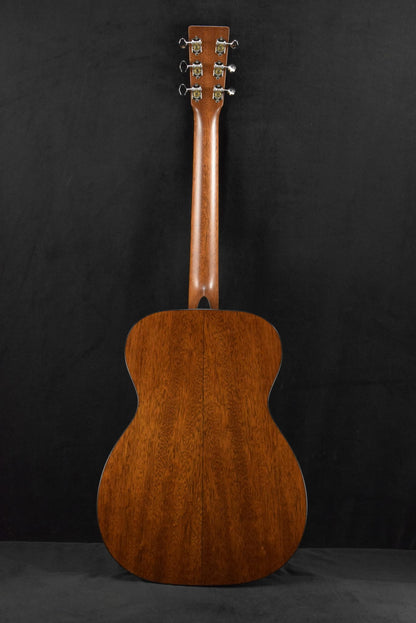 Martin 00-18 Natural