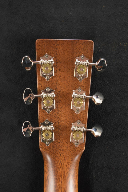 Martin 00-18 Natural