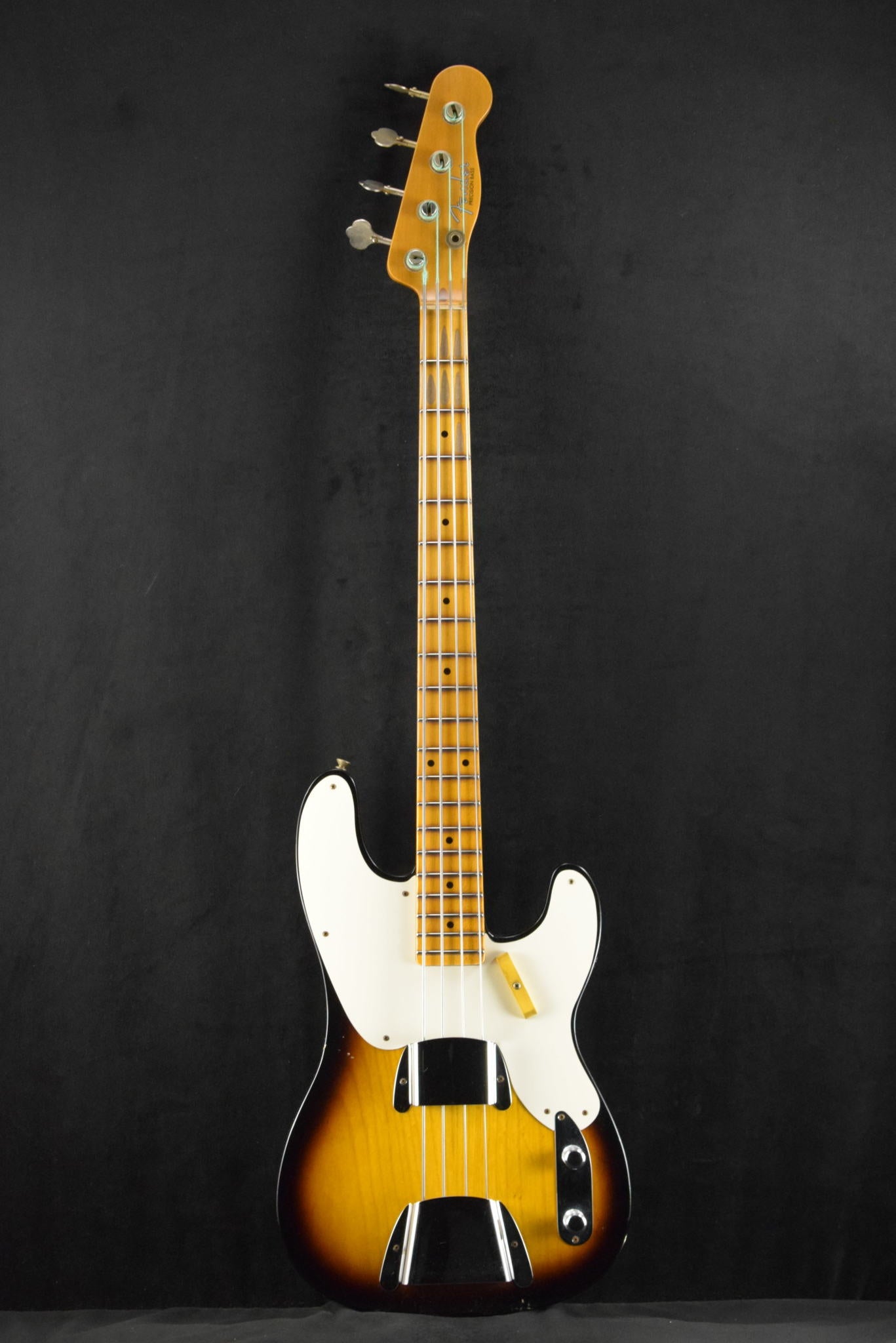 Fender Custom Shop '53 Precision Bass Journeyman Relic Aged 2-Color Sunburst