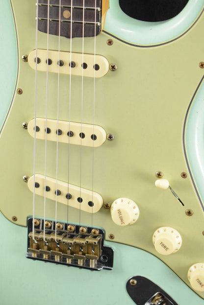 Fender Limited Edition '60 Stratocaster Journeyman Relic Faded Aged Surf Green