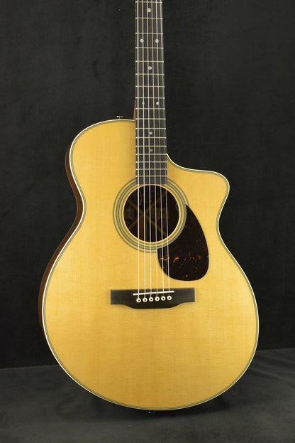 Martin SC-28E Fishman Aura VT Blend