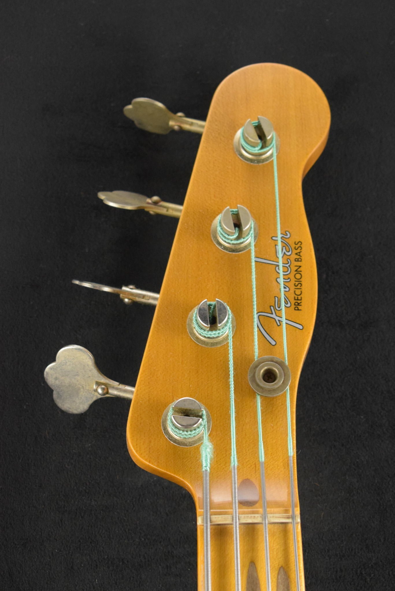 Fender Custom Shop '53 Precision Bass Journeyman Relic Aged 2-Color Sunburst