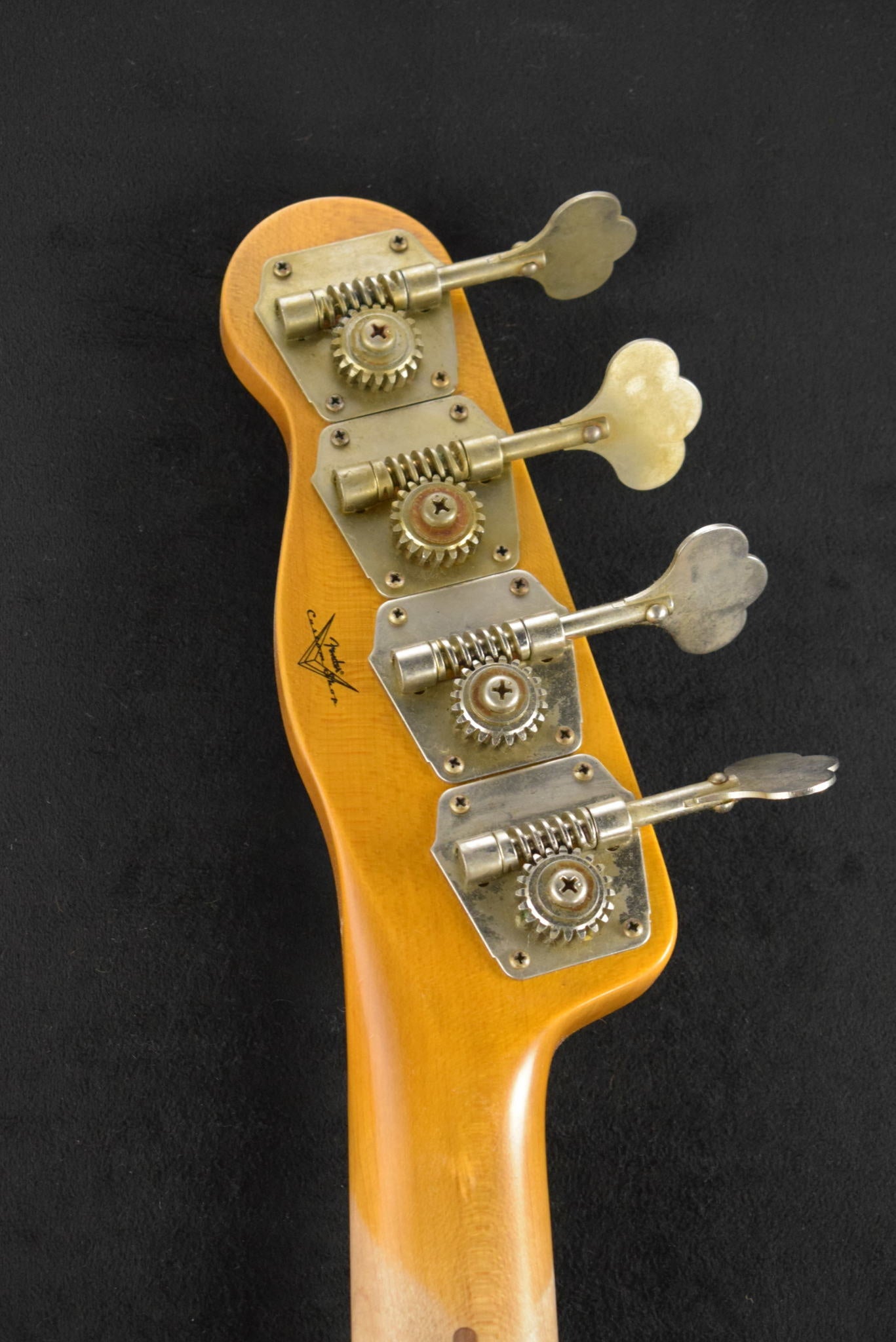 Fender Custom Shop '53 Precision Bass Journeyman Relic Aged 2-Color Sunburst