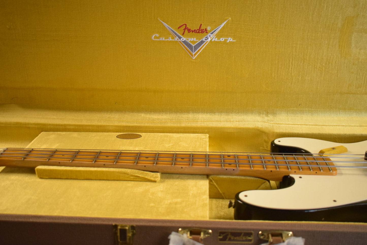 Fender Custom Shop '53 Precision Bass Journeyman Relic Aged 2-Color Sunburst